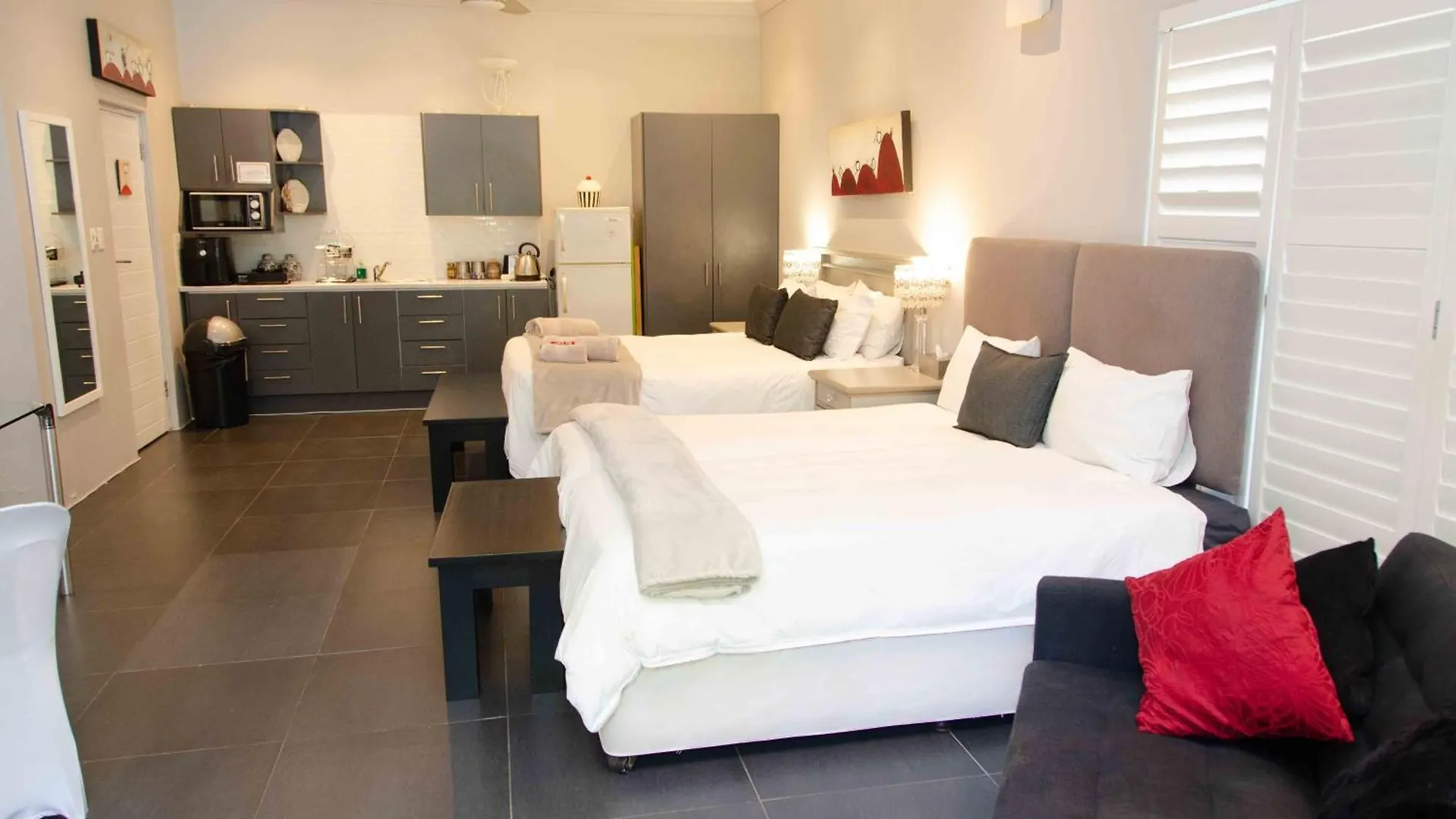 Πανσιόν Art And Accommodation Guesthouse Κέιπ Τάουν
